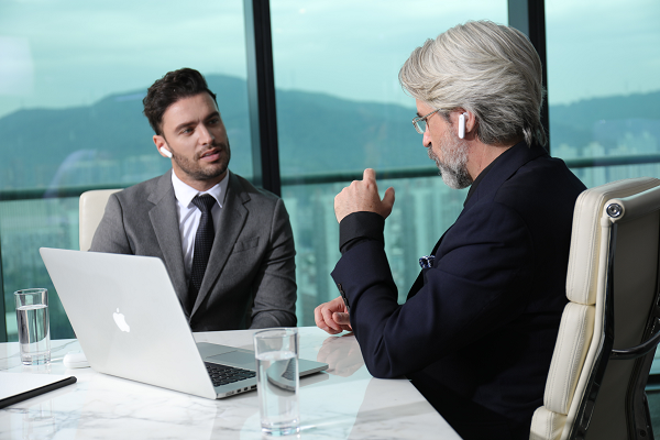 翻译行业迎来洗牌时刻？Chat GPT入局AI翻译耳机会比人类更厉害吗？(图2)